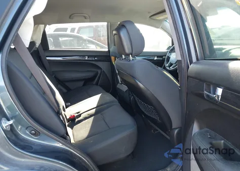 2011 Kia Sorento Lx from USA, damaged, VIN 5XYKT3A15BG183448